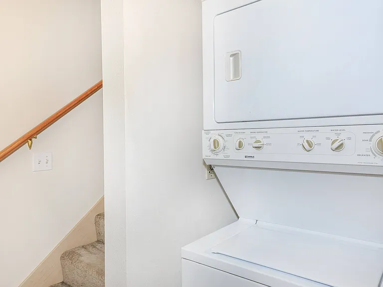 Clearwater and Star Apartments — Photo 15