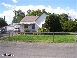 1st image of 804 N 25th Ave