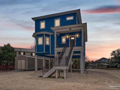 1045 Magnolia Ln, Gulf Breeze, FL, 32563