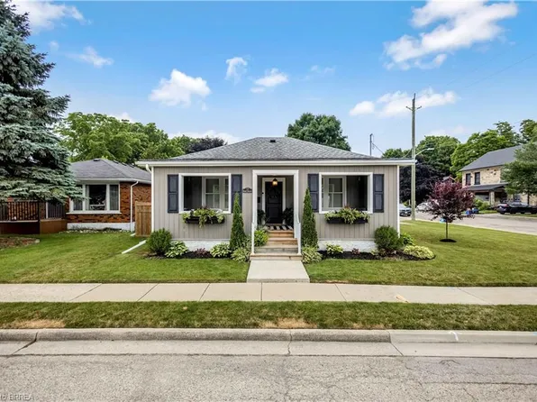 13 Ball St, Brant, ON N3L 1W8