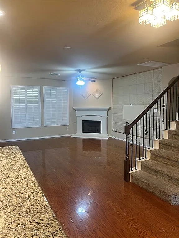 5 bed, 4.0 bath, 2674 sqft, $2,850 — Photo 4