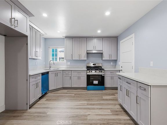 4th image of 10517 Cimarron St