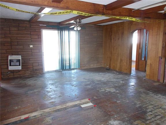 4th image of 405 Hollansburg Arcanum Rd