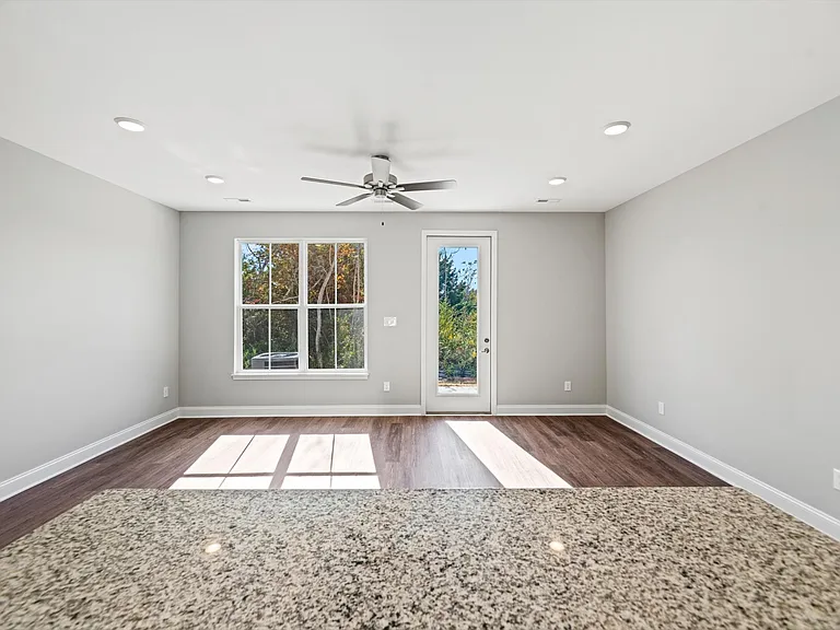 Lenoir City Townhouses — Photo 8