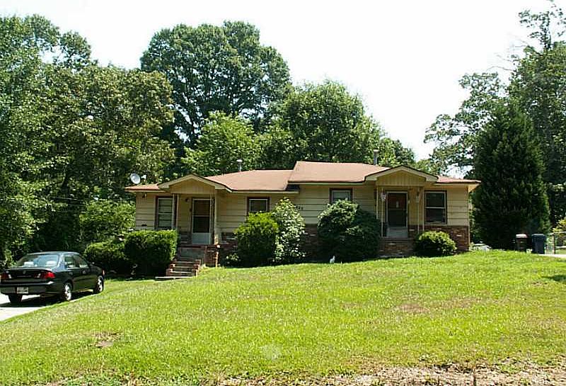 2nd image of 6440 Gordon St