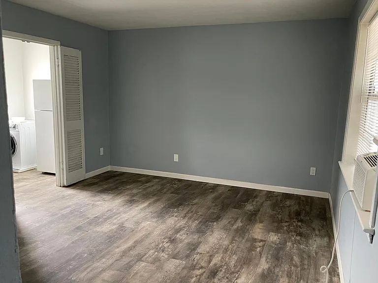 35 N Idlewild St #3 — Photo 7