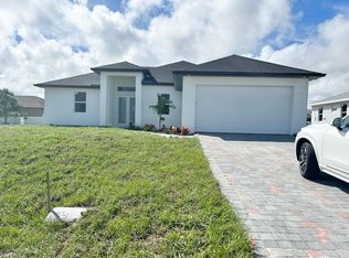 2210 Kismet Pkwy W, Cape Coral, FL 33993
