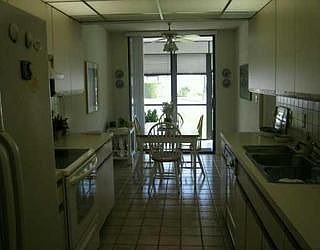 2nd image of 1410 Sheridan St APT 8