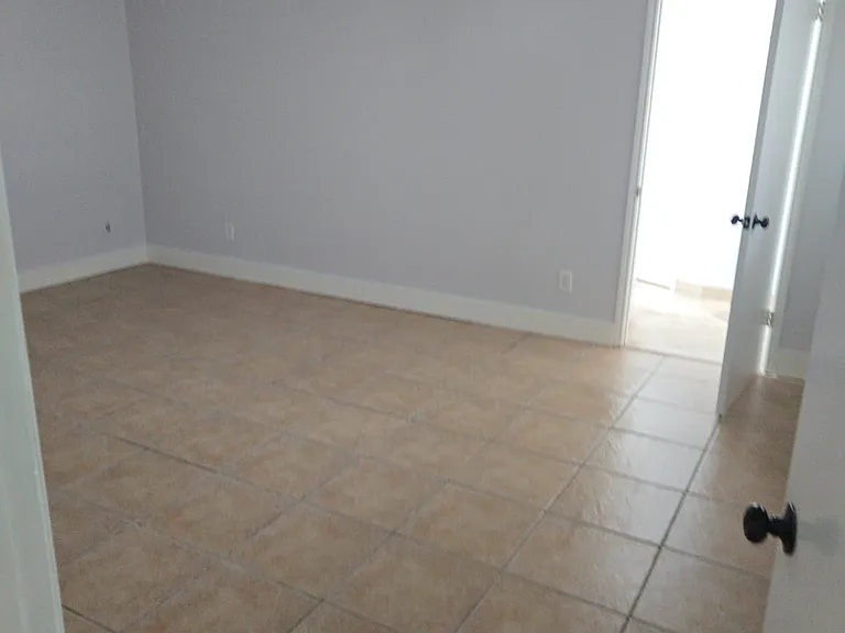 330 Ballantrae Ln — Photo 29