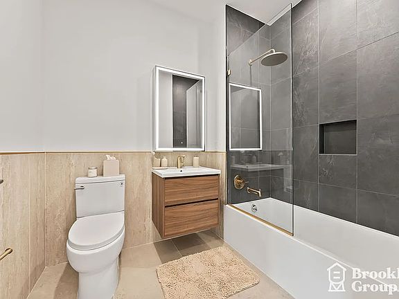 5th image of 556 Baltic St #501