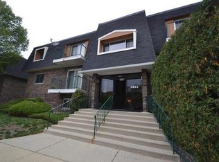 3857 N Parkway Dr APT 3C, Northbrook, IL 60062