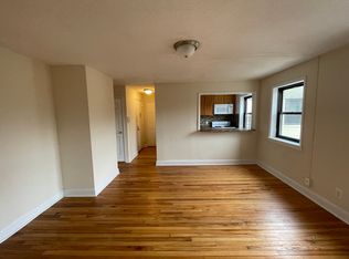 21-38 31st St #2C, Astoria, NY 11105