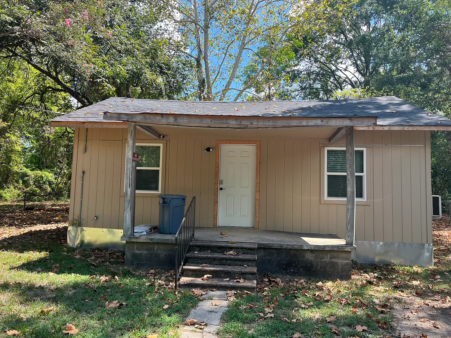 2 bed, 900 sqft, $750 — Photo 1