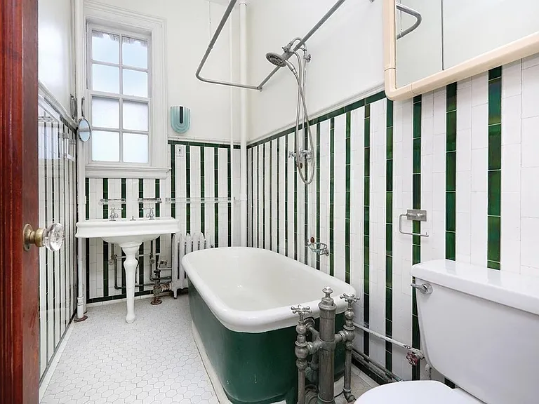 1514 Beacon St #27 — Photo 22