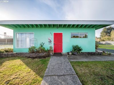 890 Allegheny Ave SW, Bandon, OR, 97411