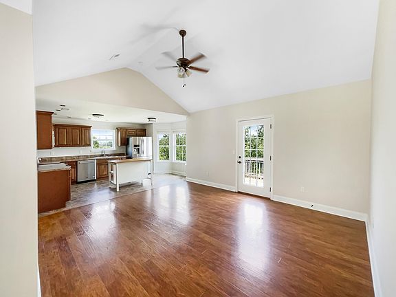 3rd image of 2100 Short Leaf Ln
