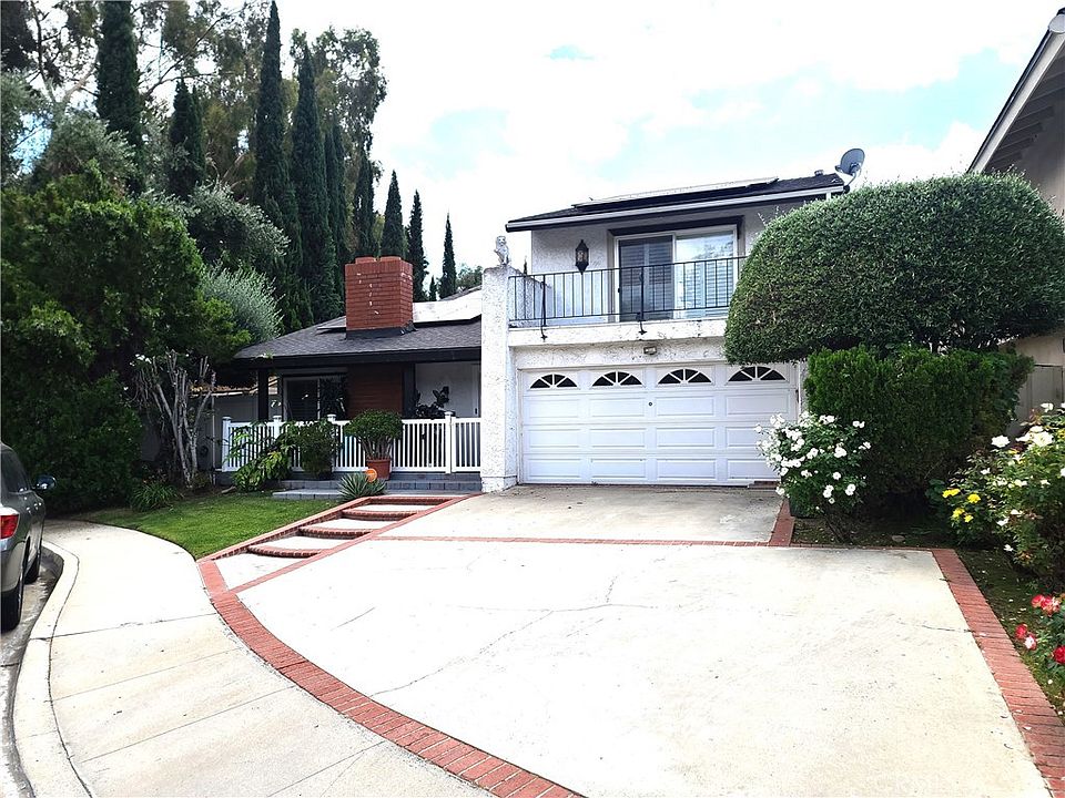 1st image of 1756 E Woodridge Cir