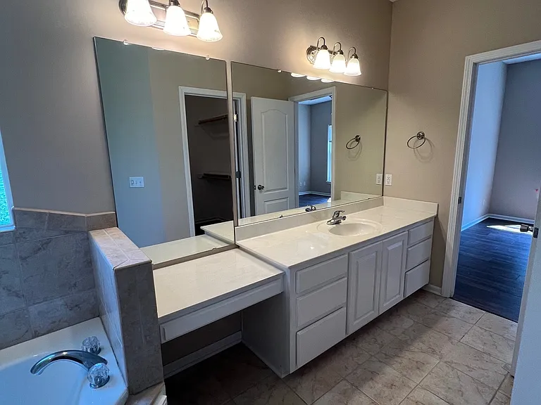 1814 Villa Dr #1 — Photo 22