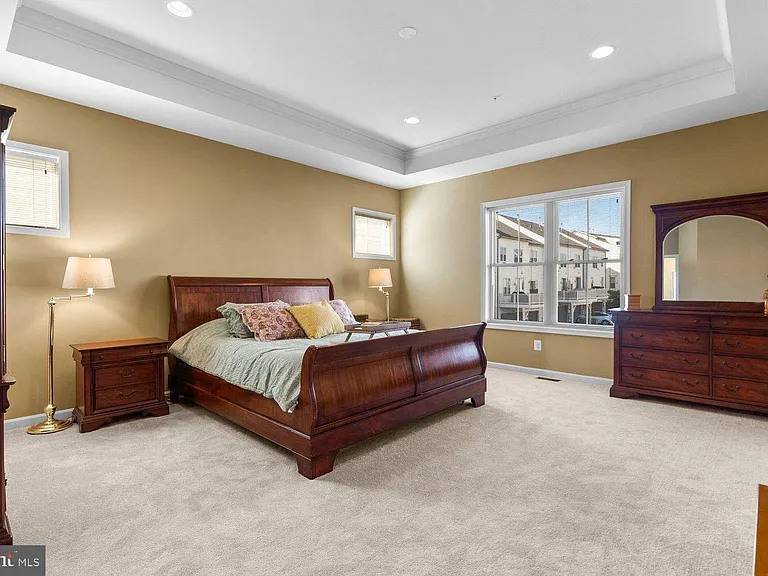 14103 Byrne Park Dr — Photo 8