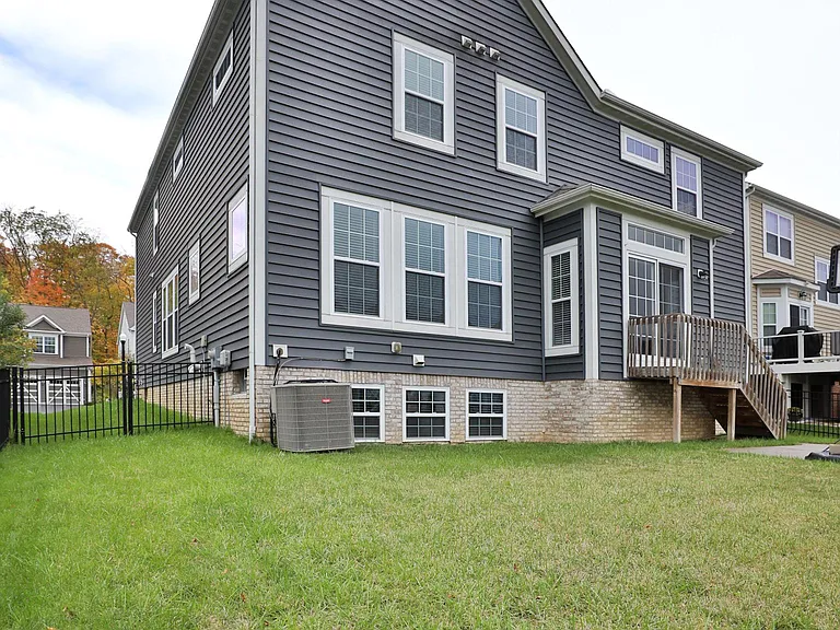 1412 Leesland Dr — Photo 58