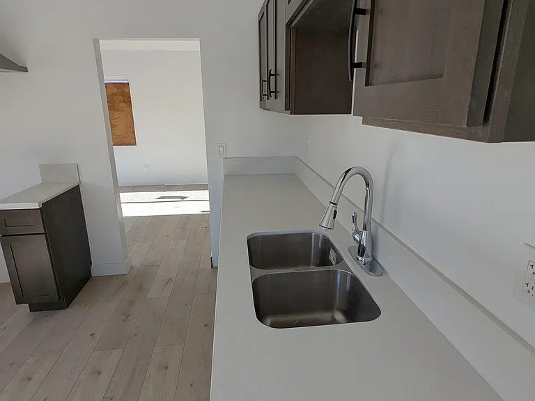 5206 Elizabeth St #1/4 — Photo 7