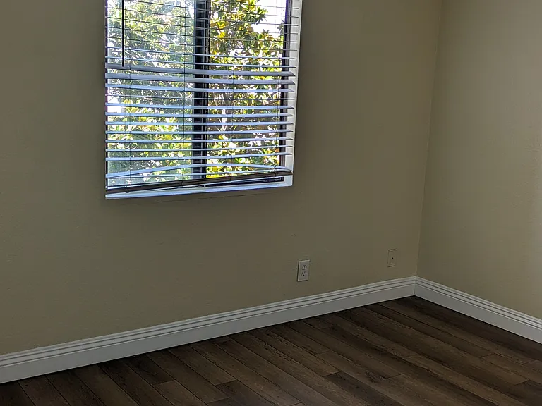 1450 Locust Ave #309 — Photo 9