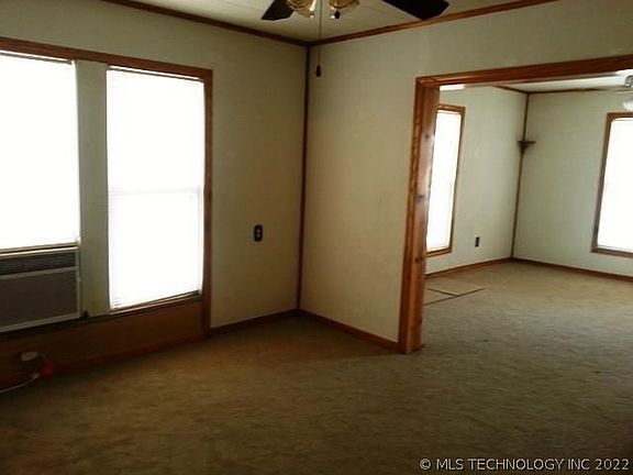 5th image of 803 S Elm St