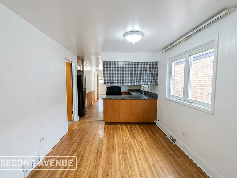 10935 S Buffalo Ave — Photo 4