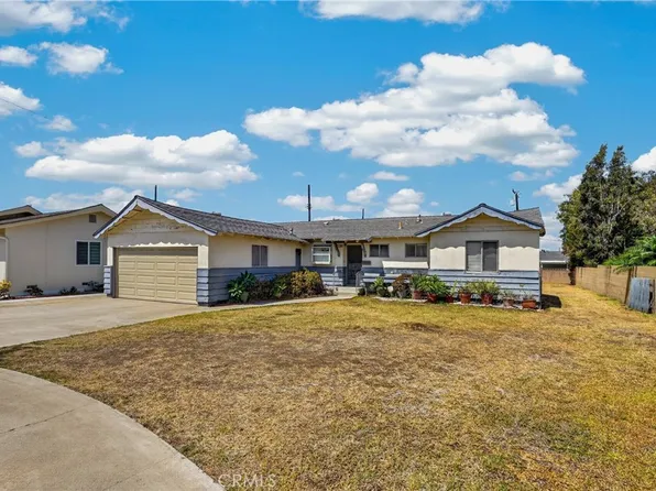 1126 N Center St, Orange, CA 92867