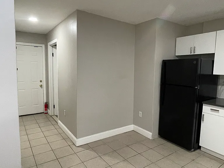726 S 15th St #1 — Photo 5