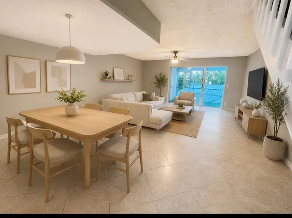 222 Foxtail Drive #E, Greenacres, FL 33415