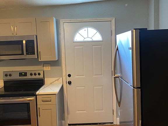 3rd image of 1020 Orwell Ave