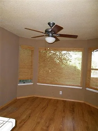 Building Photo - 5365 Yvette Way #107-A