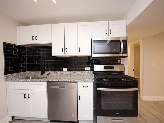 3rd image of 2935 N Lawndale Ave #C