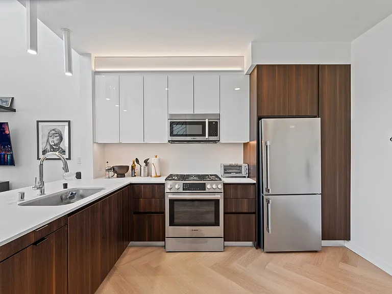 TALA Residences at Gillis House — Photo 46