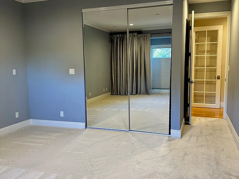 2040 Forest View Ave — Photo 6