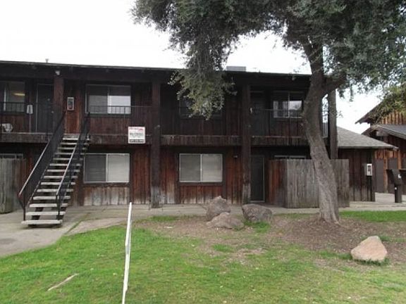 2nd image of 694 Cedar Ave