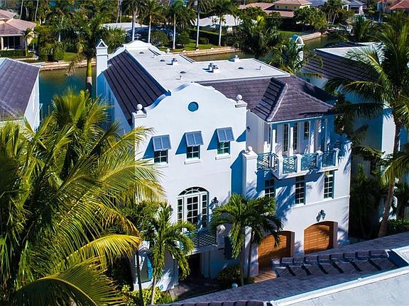 2nd image of 1748 Gulf Shore Blvd N #5