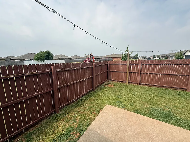 4725 Pyrope Ln — Photo 14