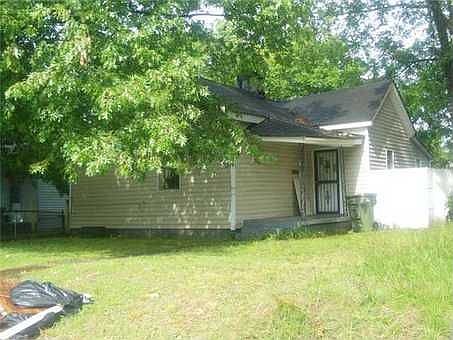 1st image of 876 N Bellevue Blvd