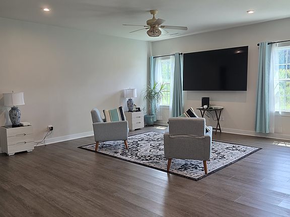 4th image of 3029 Ballester Rd