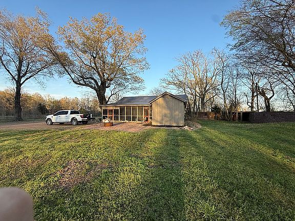 4th image of 123 Hodges Rd