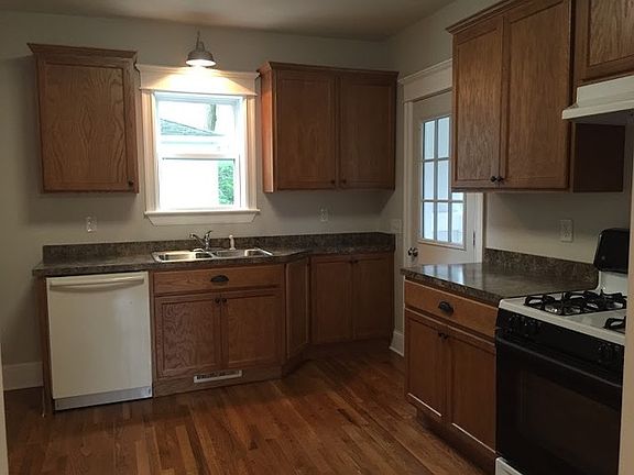 4th image of 412 Vine St