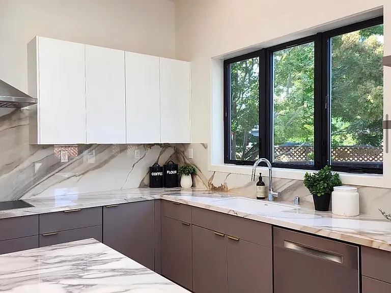 3472 Elmhurst Ave — Photo 8