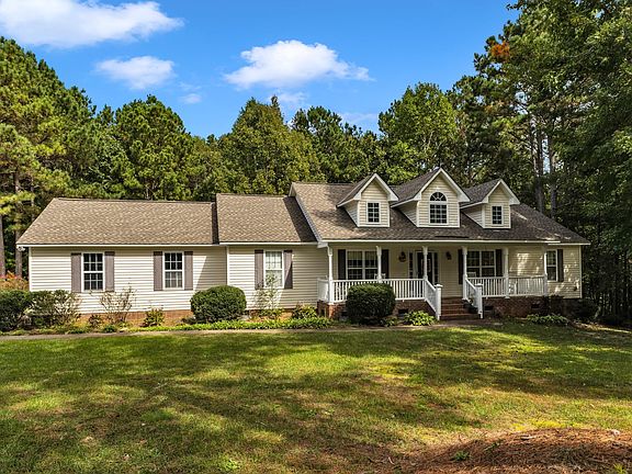 2nd image of 63 Autumn Ridge Dr