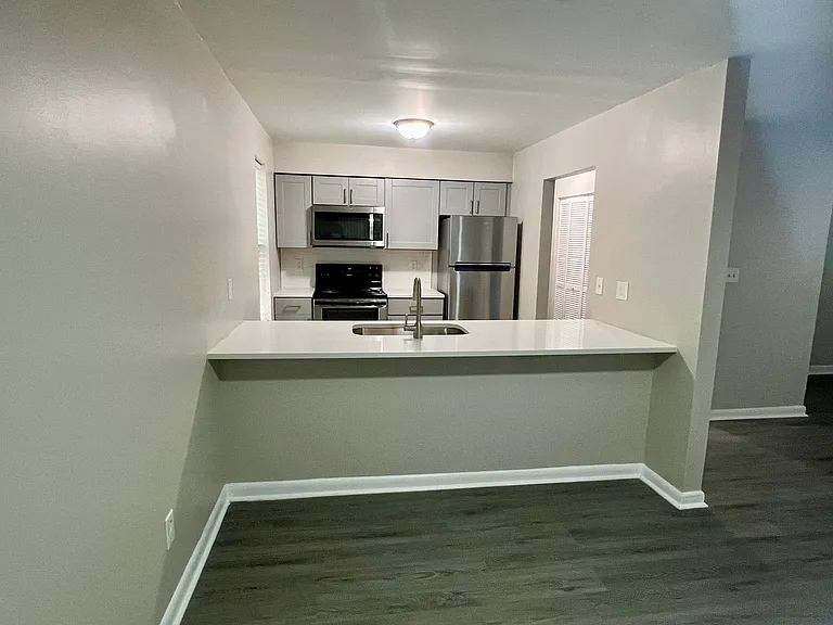 WAYN5328 — Photo 4