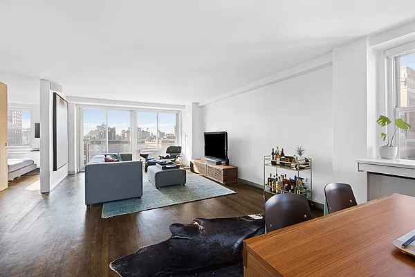 Rented by Corcoran | media 2