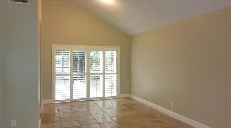 4 bed, 2289 sqft, $4,500 — Photo 4