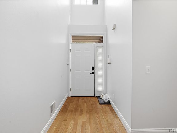 5th image of 3025 Aspen Ln