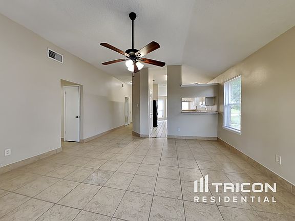 4th image of 1118 Briarmead Dr